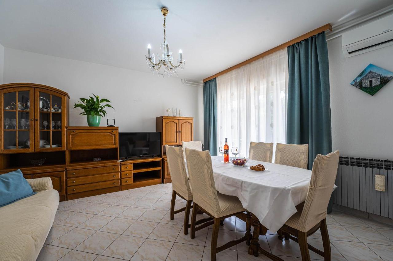 Apartman Ana Apartment Pula Exterior photo