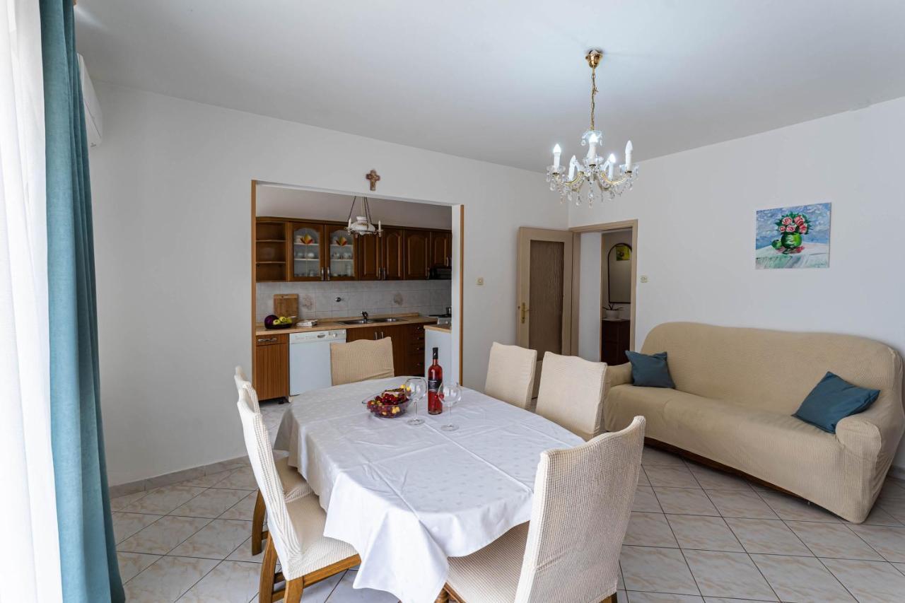 Apartman Ana Apartment Pula Exterior photo