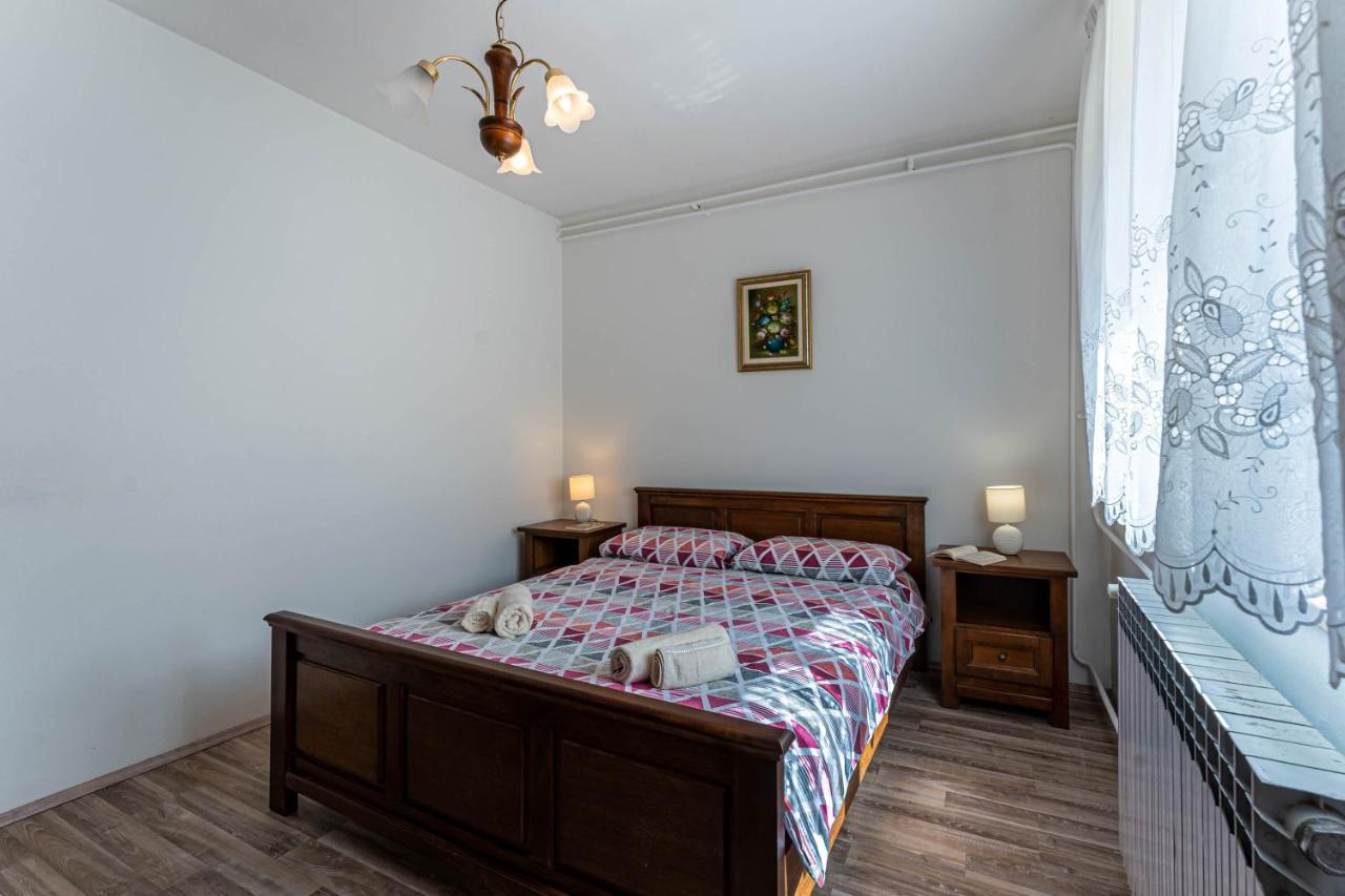 Apartman Ana Apartment Pula Exterior photo